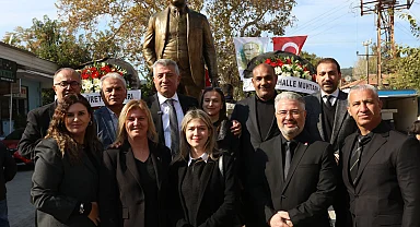 İzmir Güzelbahçe'ye Atatürk’ün yeni heykeli dikildi